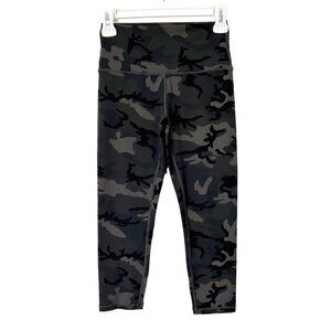 Zyia Active Camo Crop Leggings Womens Size 2 High Rise